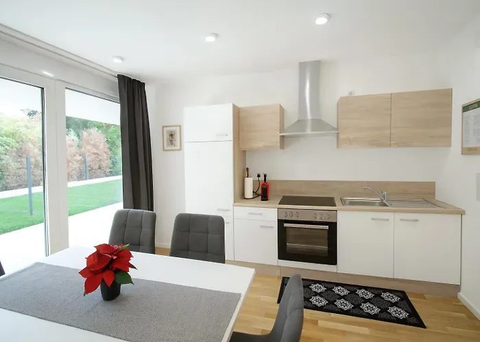 Danube Apartment *